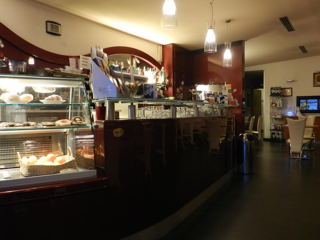 Locanda Trattoria Caffe Cavour Cittadella Buitenkant foto