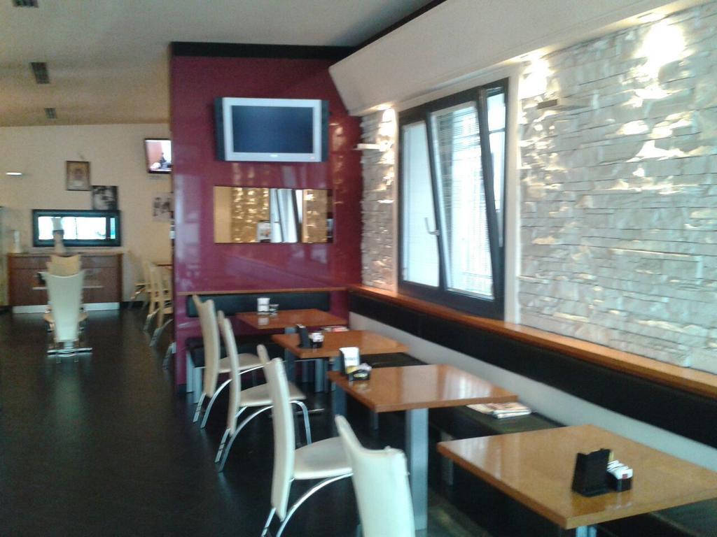 Locanda Trattoria Caffe Cavour Cittadella Buitenkant foto